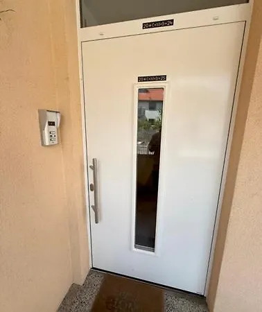 1 Bedroom With Private Bathroom & Kitchenette