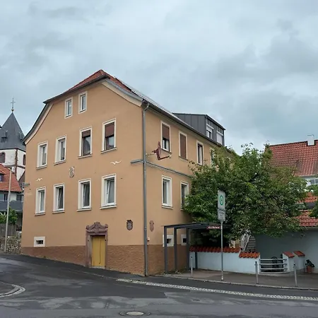 1 Bedroom With Private Bathroom & Kitchenette Appartamento