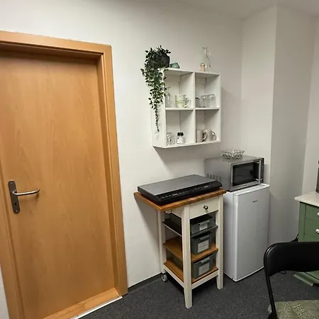 1 Bedroom With Private Bathroom & Kitchenette * Oberthulba