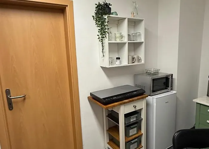 1 Bedroom With Private Bathroom & Kitchenette * Oberthulba